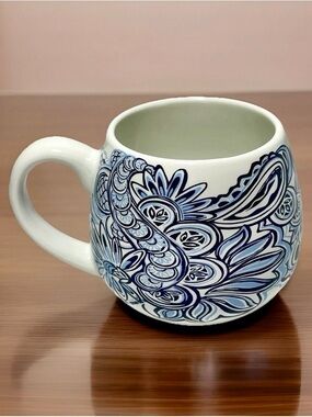Lilly Pulitzer Ceramic Mug Resort White Blue Give It A Whirl 16 oz. Coffee Tea